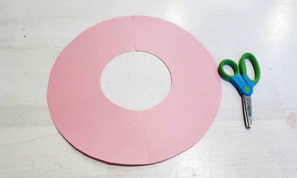 Step 3:  Outline Your Wreath & Cut Image